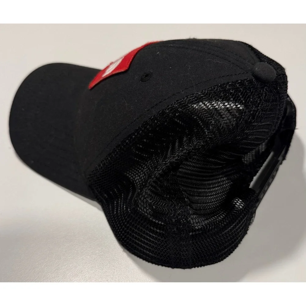 The North Face Mudder Trucker Hat Black Red Logo Patch Snapback Mesh Cap Unisex